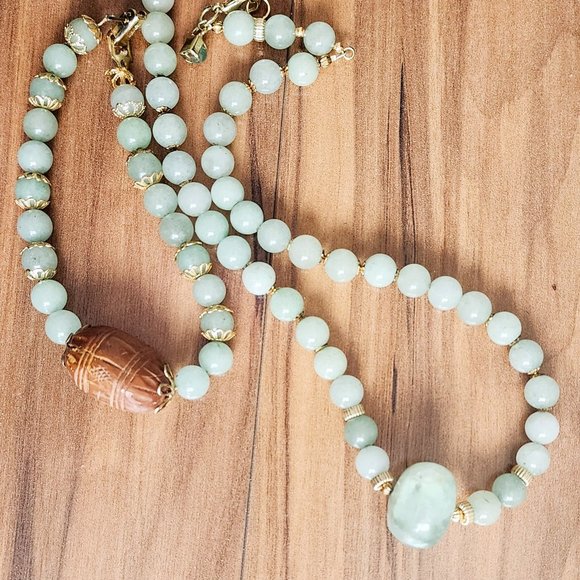 Jadeite Necklace and Bracelet Pale JadeiteOffering - Picture 5 of 5